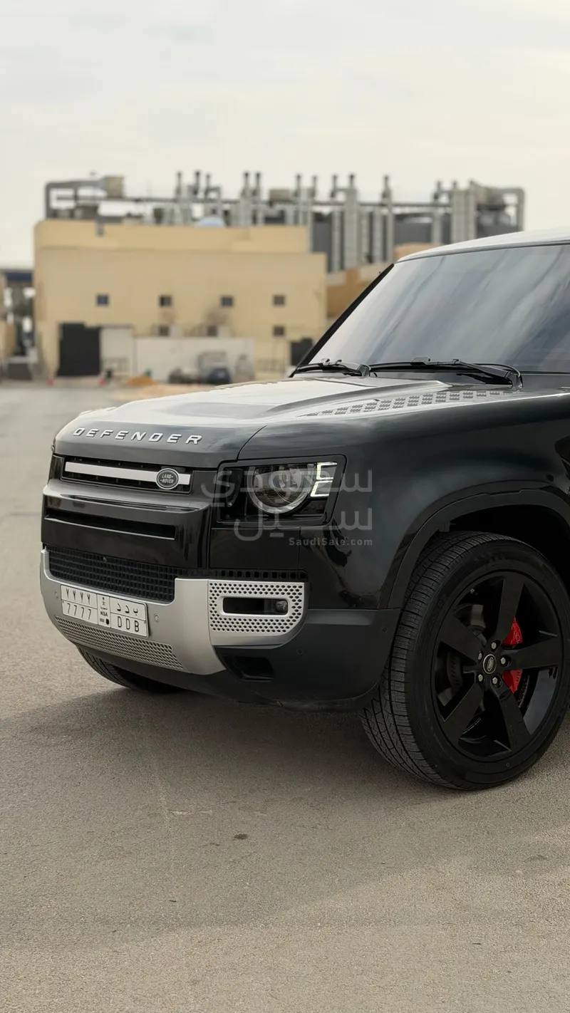 2021 لاند روفر ديفيندر اتش اس اي