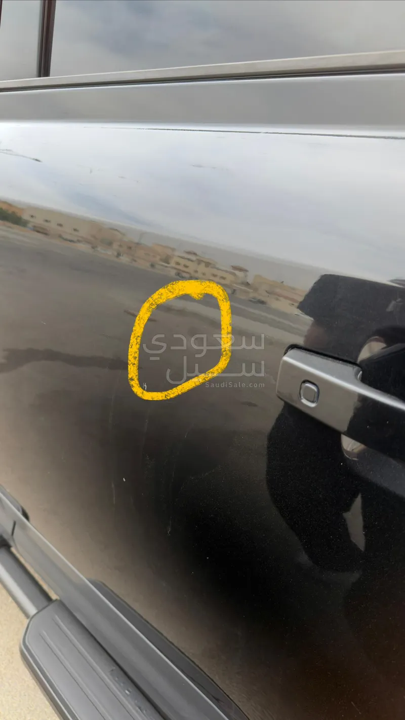 2021 لاند روفر ديفيندر اتش اس اي