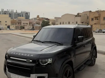 2021 لاند روفر ديفيندر اتش اس اي