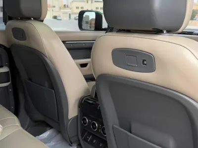 2021 لاند روفر ديفيندر اتش اس اي