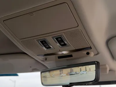 2021 لاند روفر ديفيندر اتش اس اي