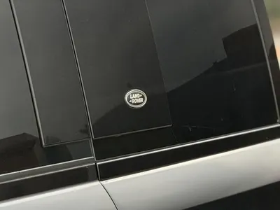 2021 لاند روفر ديفيندر اتش اس اي