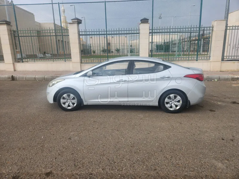 2014 هيونداي النترا