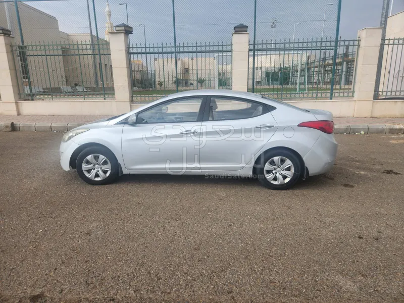 2014 هيونداي النترا