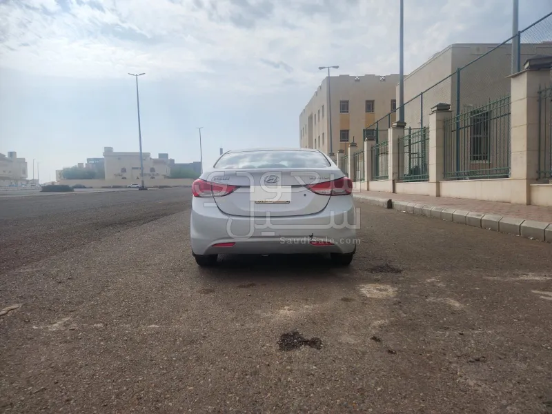 2014 هيونداي النترا