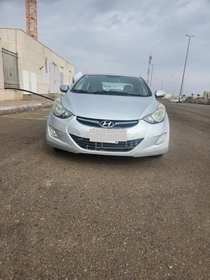 2014 هيونداي النترا