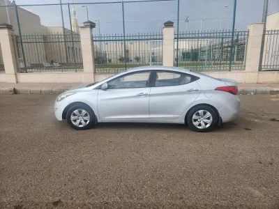 2014 هيونداي النترا