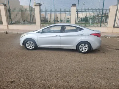 2014 هيونداي النترا