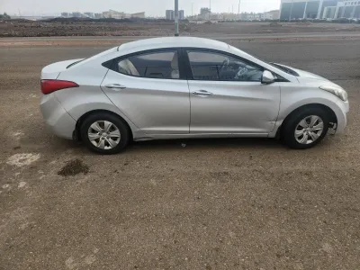 2014 هيونداي النترا