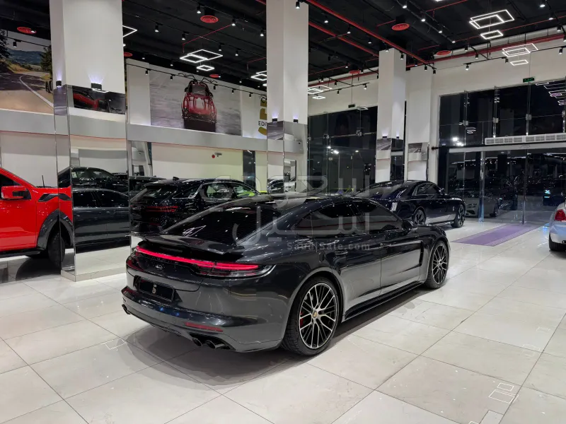 2022 بورش بانميرا جي تي اس