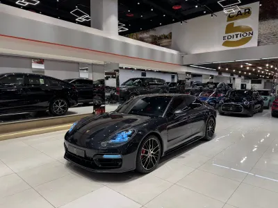 2022 Porsche Panamera GTS