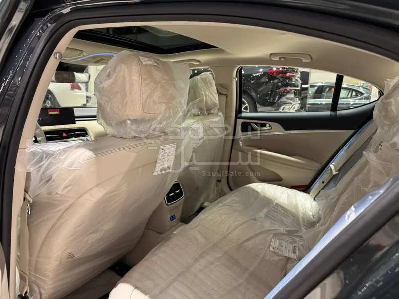 2026 جينيسيس جي 70