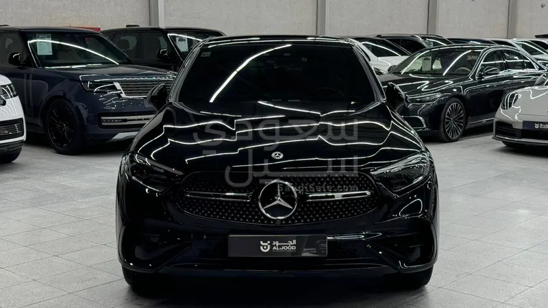 2023 مرسيدس - بنز جي إل سي 200