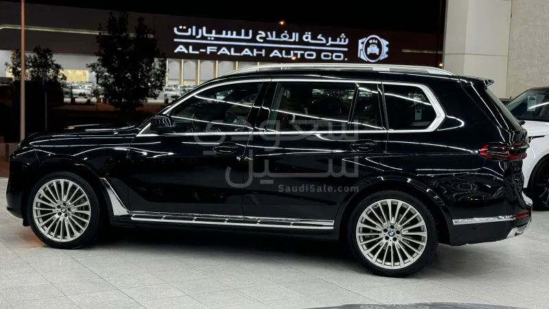 2024 بي ام دبليو الفئة اكس 7