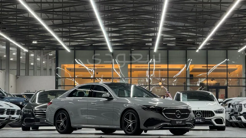 2025 مرسيدس - بنز إي 300