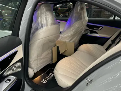 2025 مرسيدس - بنز إي 300