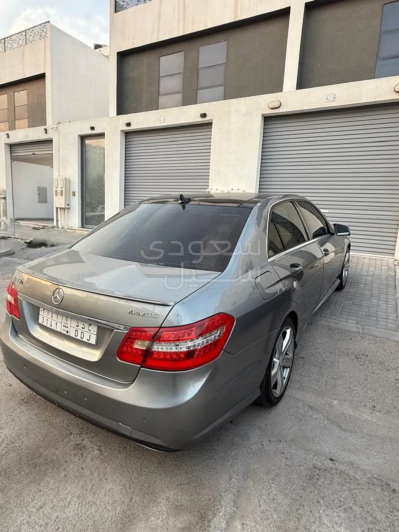 2011 مرسيدس - بنز إي 350 أي إم جي