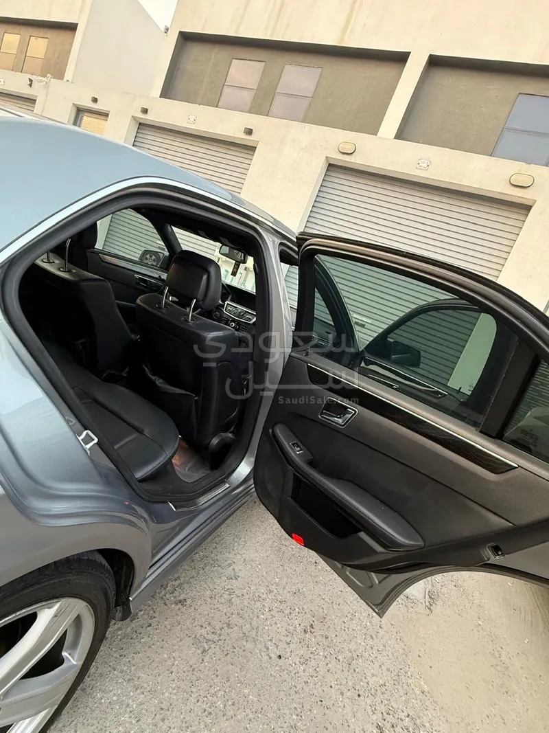 2011 مرسيدس - بنز إي 350 أي إم جي