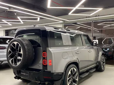 2022 لاند روفر ديفيندر 110