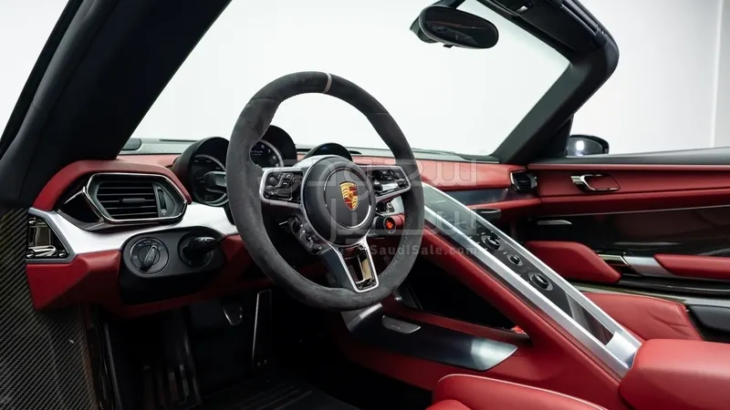 2015 Porsche 918 spyder