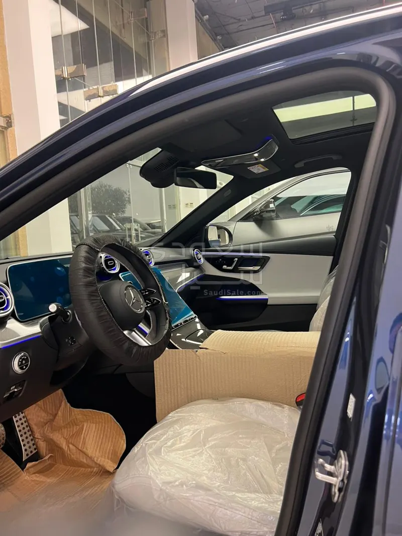 2025 مرسيدس - بنز سي 200