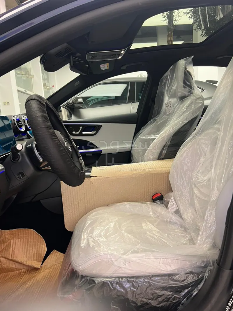 2025 مرسيدس - بنز سي 200