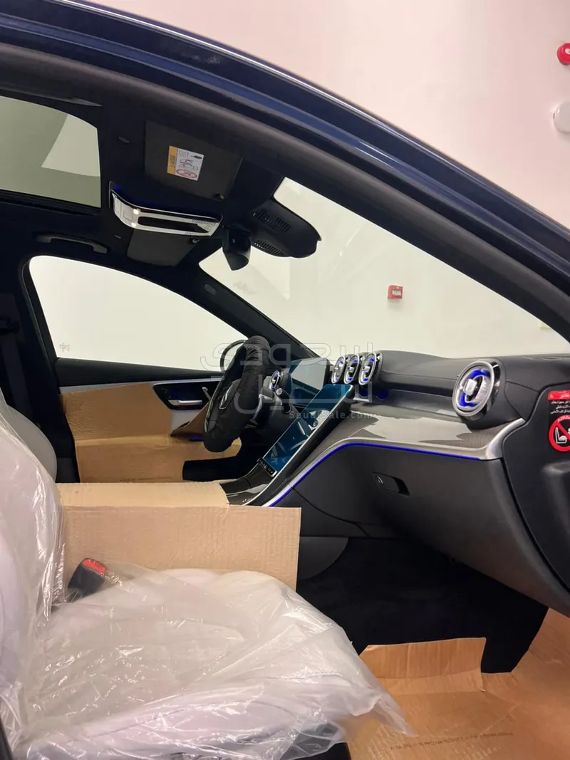 2025 مرسيدس - بنز سي 200