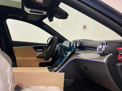 2025 مرسيدس - بنز سي 200