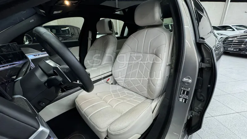 2025 بي ام دبليو الفئة السابعة 735أي