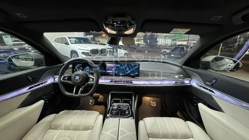 2025 بي ام دبليو الفئة السابعة 735أي