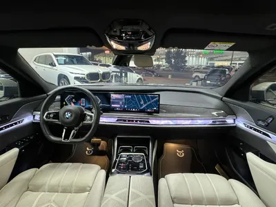 2025 بي ام دبليو الفئة السابعة 735أي