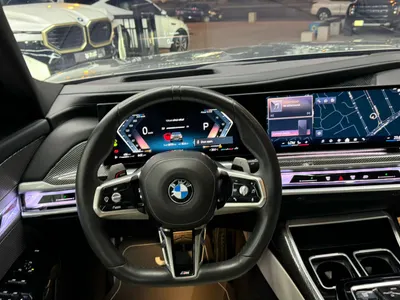 2025 بي ام دبليو الفئة السابعة 735أي