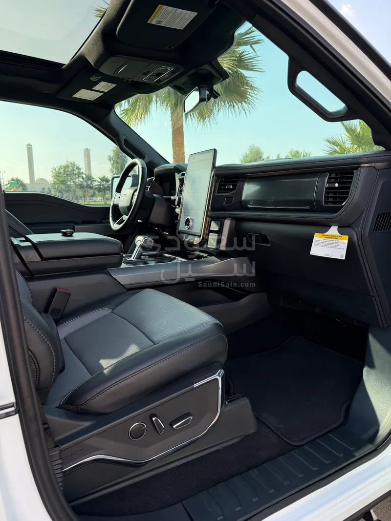 2023 فورد اف 150