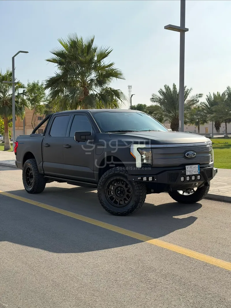 2023 فورد اف 150