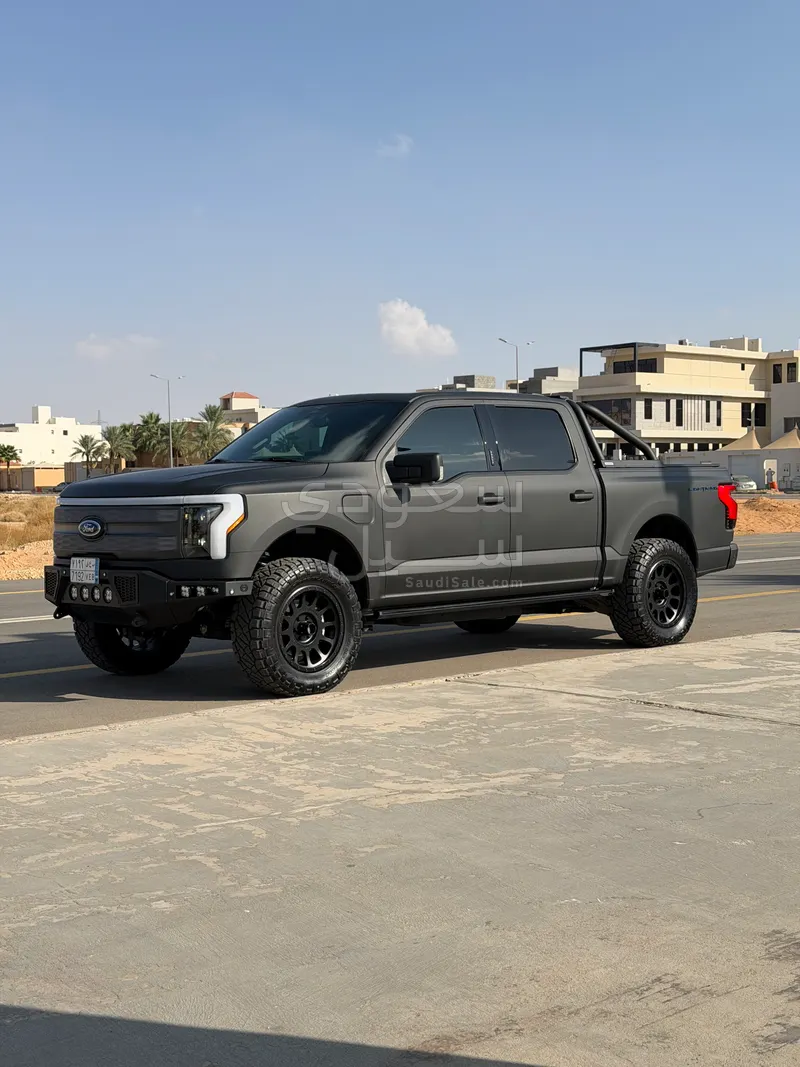 2023 فورد اف 150