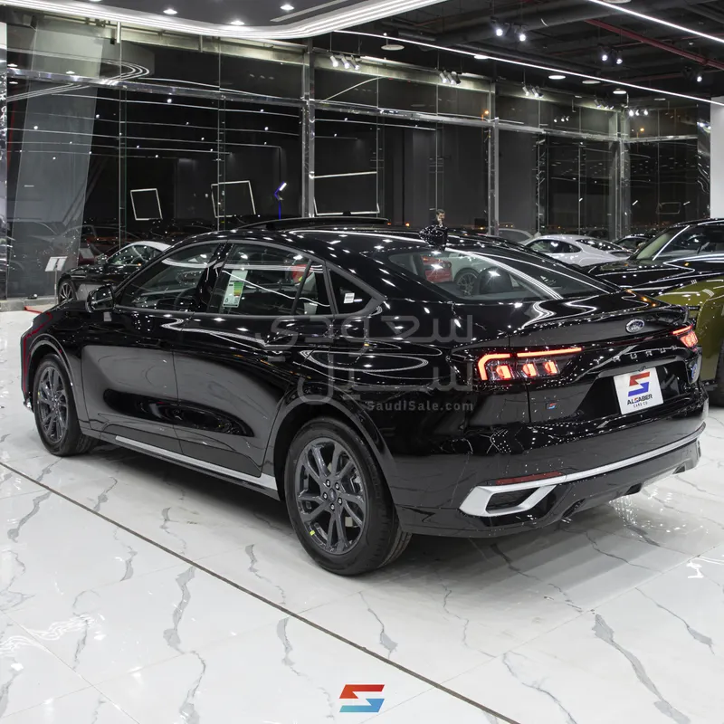 2026 فورد توروس ترند