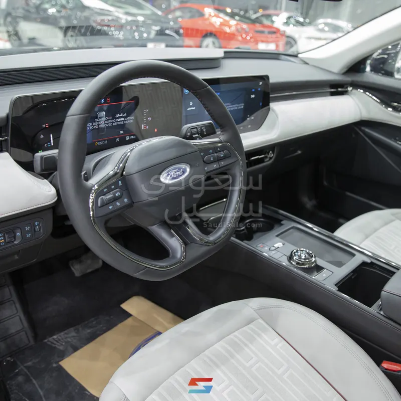 2026 فورد توروس ترند