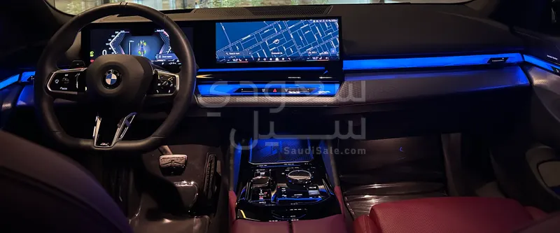 2024 بي ام دبليو الفئة الخامسة 520 أي إم كت