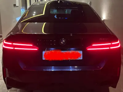 2024 بي ام دبليو الفئة الخامسة 520 أي إم كت