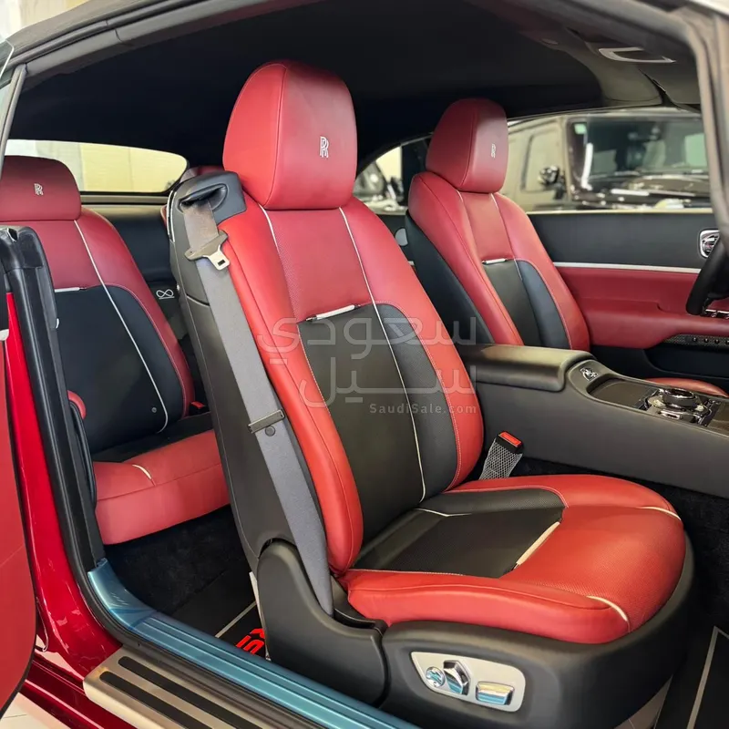 2018 رولز رويس داون بلاك بادج