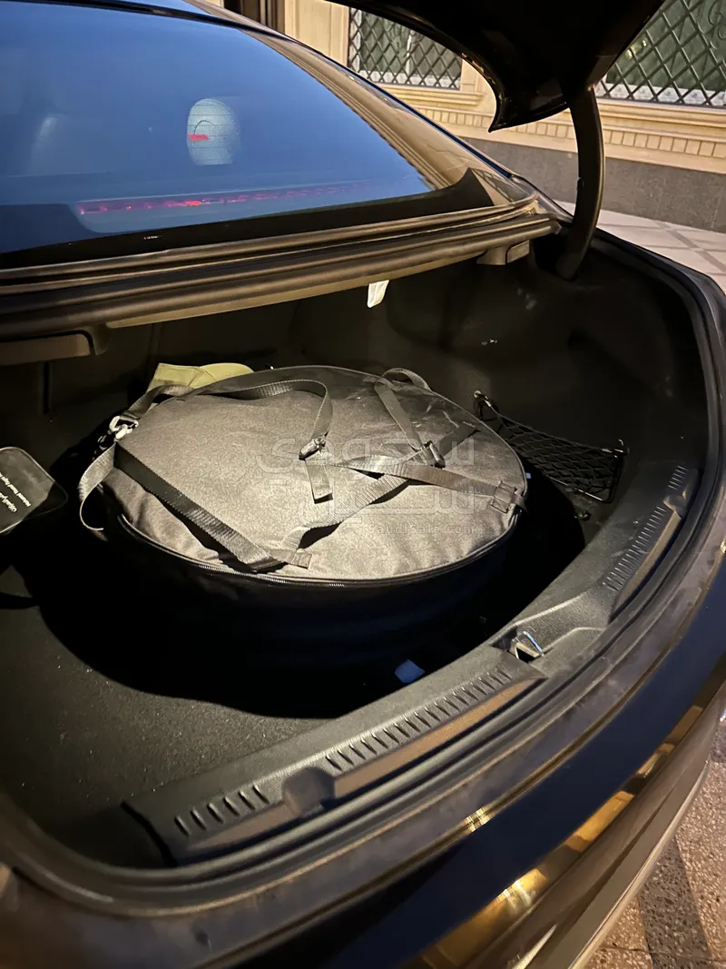 2021 مرسيدس - بنز إي 200 كوبيه