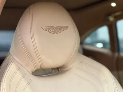 2021 استون مارتن دي بي اكس 550