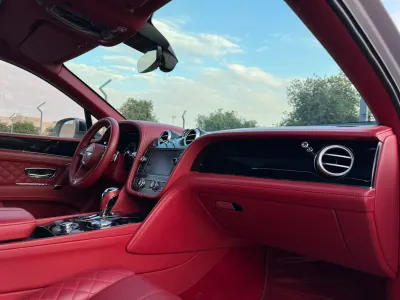 2017 بنتلي بنتايجا الاصدار الاول