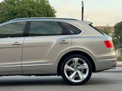 2017 بنتلي بنتايجا الاصدار الاول