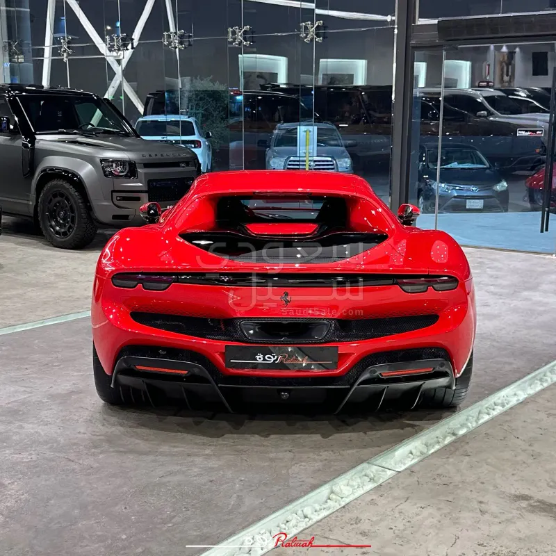 2023 فيراري جي تي بي 296