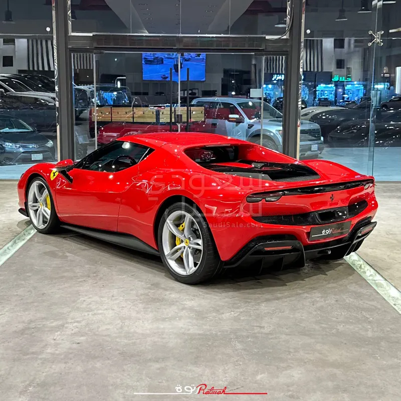 2023 فيراري جي تي بي 296