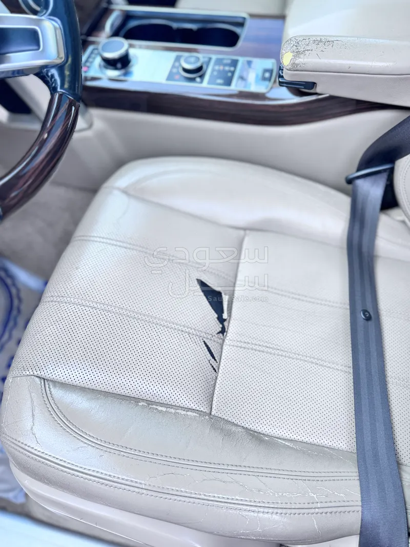 2014 لاند روفر رينج روفر فوج