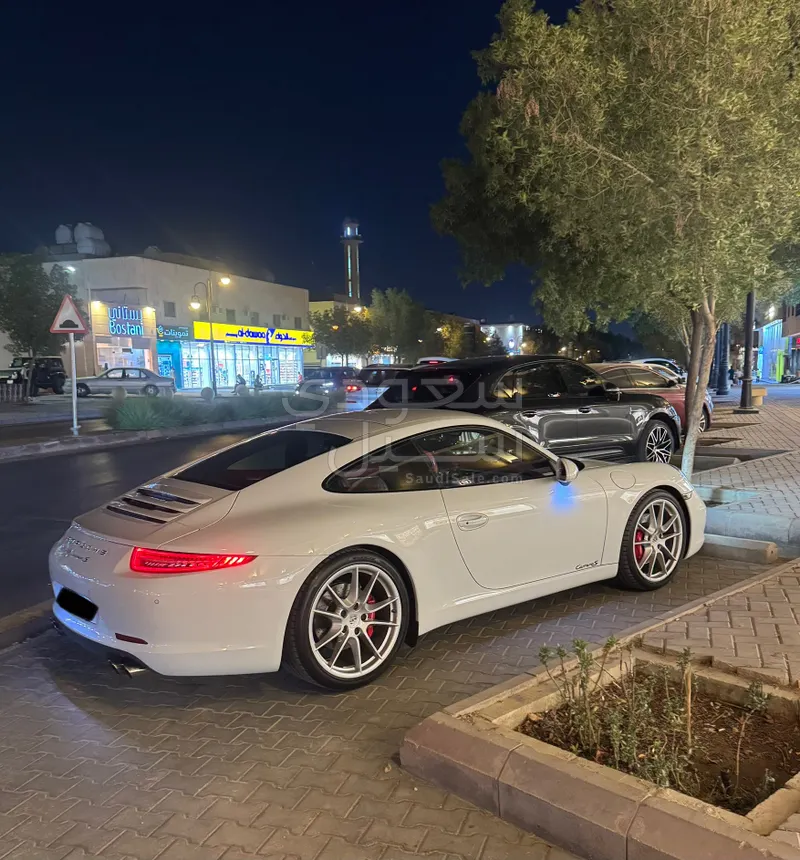 2015 بورش 911 كاريرا اس