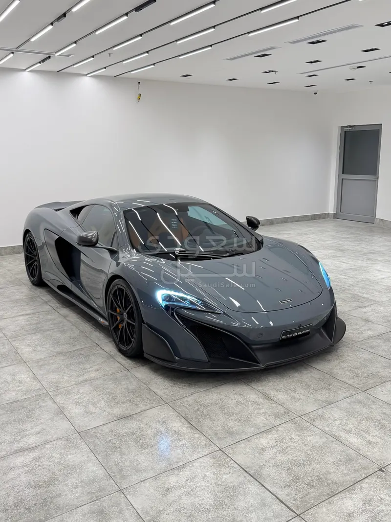 2016 مكلارين 675 إل تي