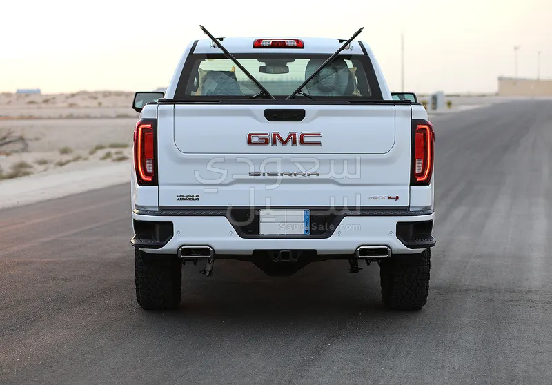 2025 جي ام سي سييرا اي تي 4